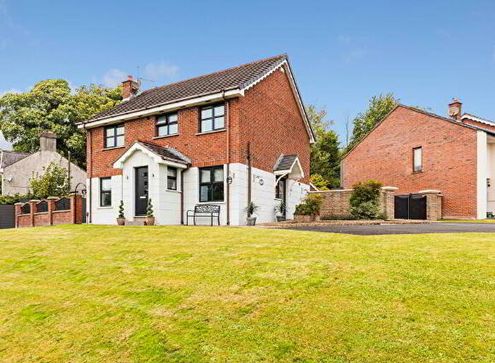 6 Bedroom Detached House For Sale In Church Glen, Lisburn, BT28