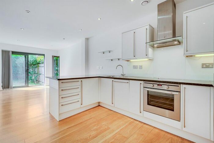 1 Bedroom Flat To Rent In Creston Court, Fletcher Road, London, W4