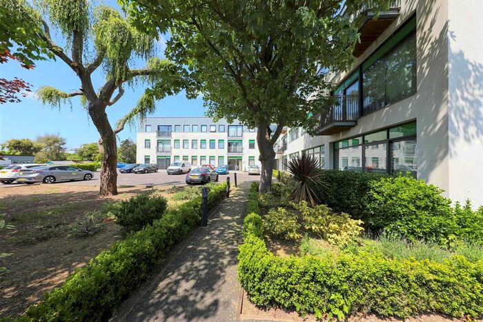 2 Bedroom Flat To Rent In Vale Road, Portslade, Brighton, BN41