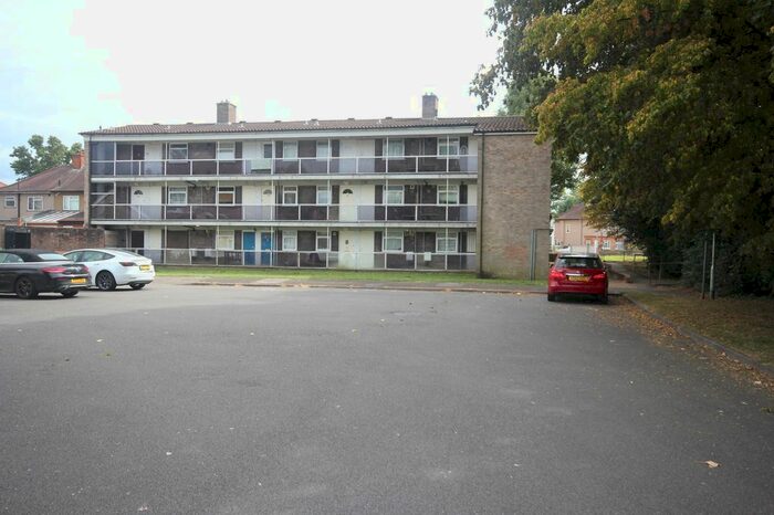 1 Bedroom Flat To Rent In Portland Road, Hayes, UB4