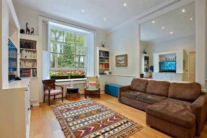 2 Bedroom Maisonette To Rent In Porchester Square, London, W2