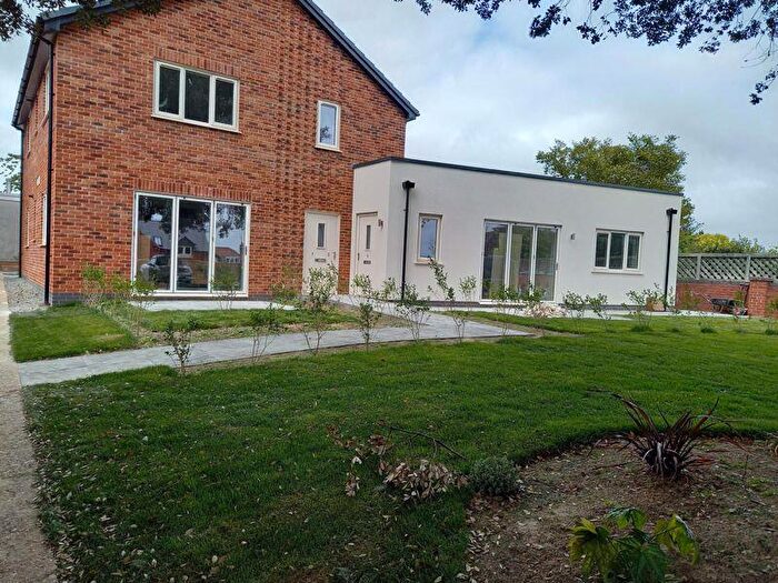 2 Bedroom Apartment To Rent In High Holme Court, Louth, Lincs, LN11