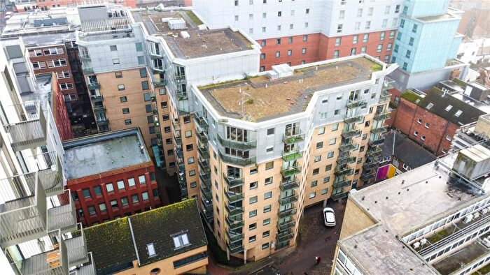 1 Bedroom Apartment For Sale In Merchants Place, Reading, Berkshire, RG1