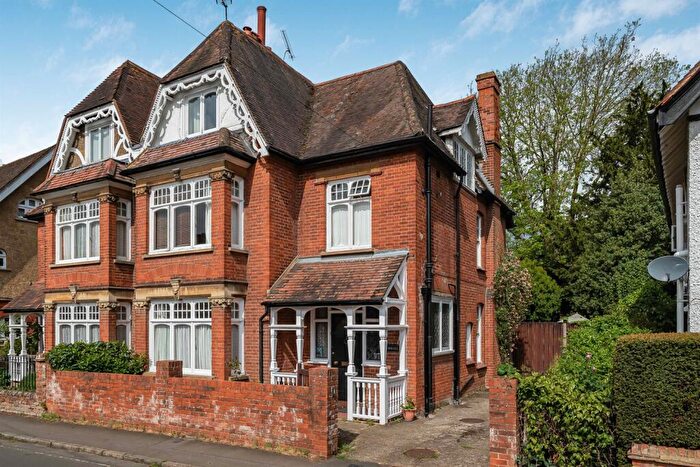 5 Bedroom House For Sale In Cromwell Gardens, Marlow, SL7