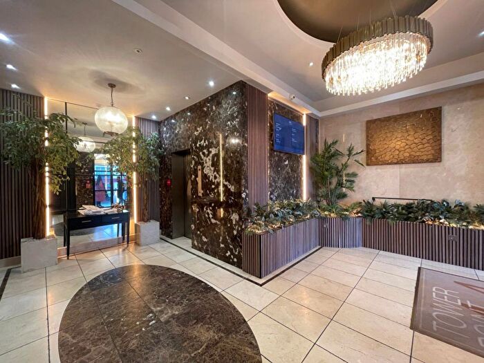 2 Bedroom Flat To Rent In Tower Point, Brighton, BN1