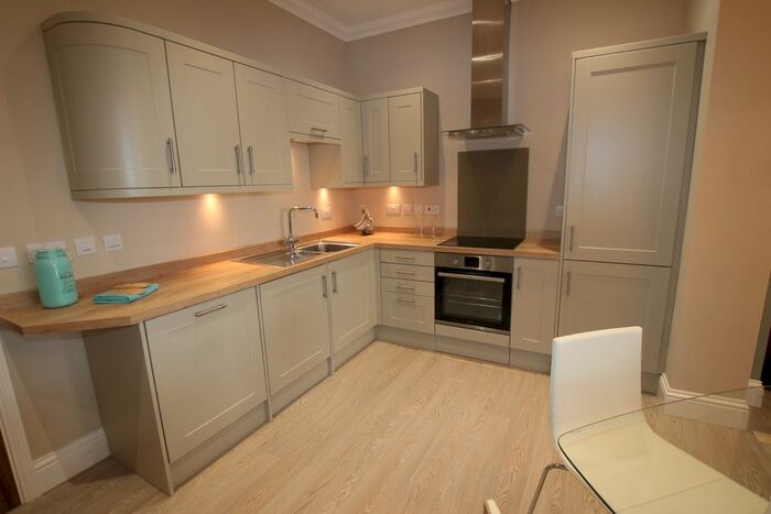 1 Bedroom Flat To Rent In Clinton House, Clinton Terrace, The Park, NG7