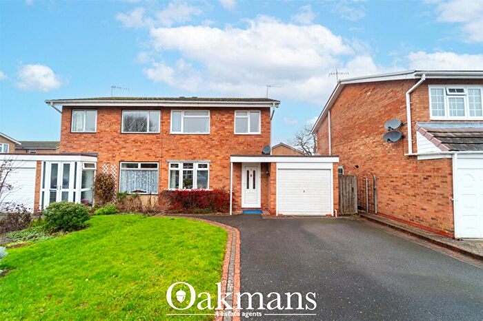 3 Bedroom Semi Detached House For Sale In Roslin Close, Bromsgrove, Worcestershire, B60