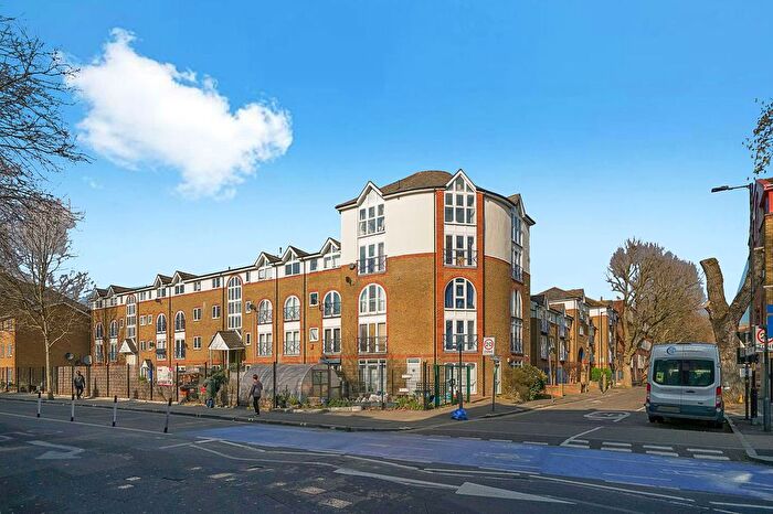 1 Bedroom Flat To Rent In Croft Street, London, SE8