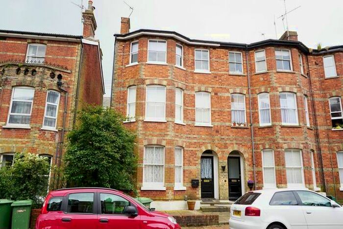 1 Bedroom Flat To Rent In Lime Hill Road, Tunbridge Wells, Kent, TN1