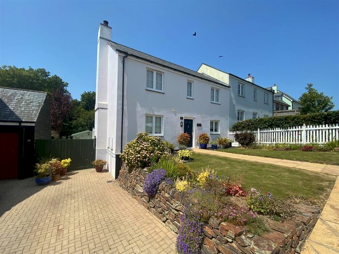 3 Bedroom Semi-Detached House For Sale In Old Tannery Lane, Grampound, Truro, TR2