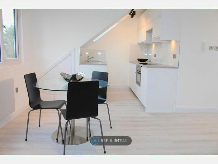 1 Bedroom Flat To Rent In Gordon Road, London, N3