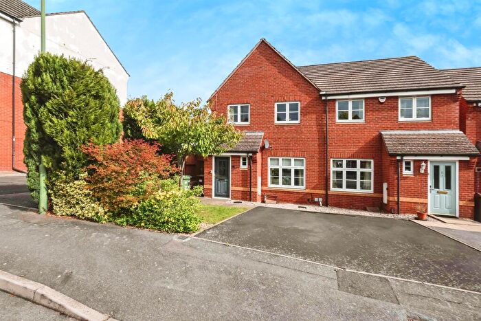 3 Bedroom Semi-Detached House For Sale In Wavers Marston, Birmingham, B37
