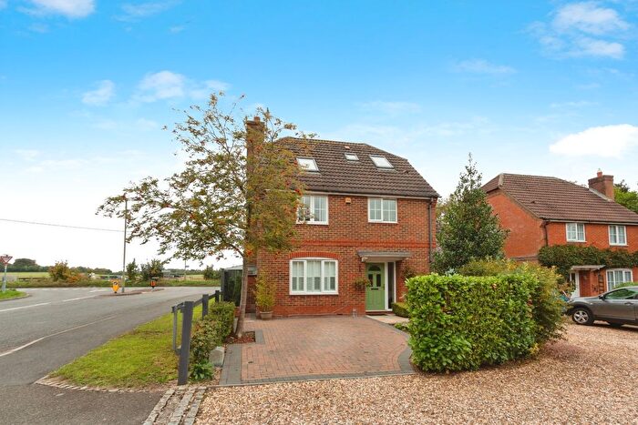 4 Bedroom Detached House For Sale In Forum Close, Basingstoke, Hampshire, RG23