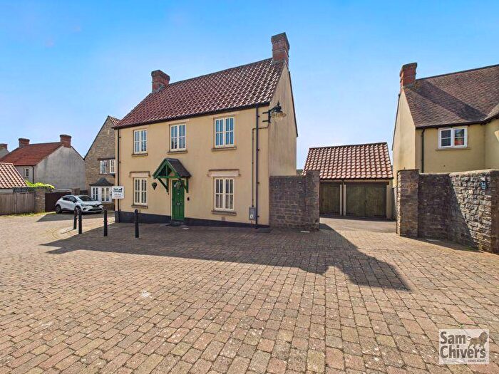 4 Bedroom Detached House For Sale In Blackberry Way, Midsomer Norton, BA3