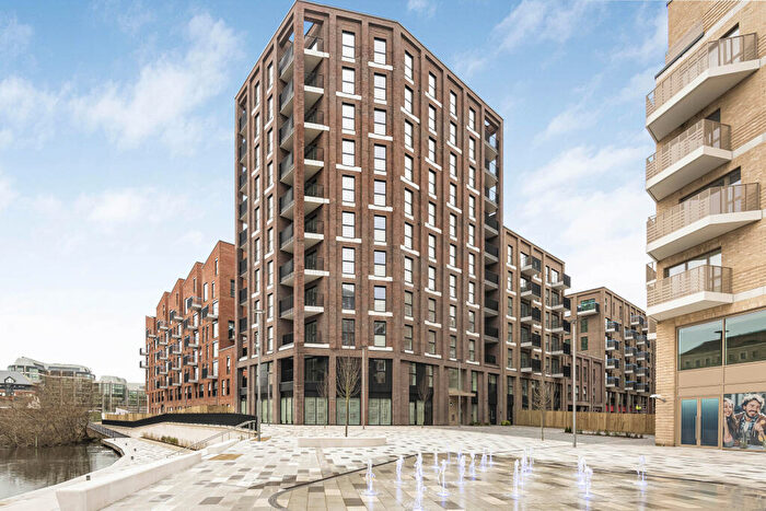 1 Bedroom Apartment To Rent In Joseph Huntley Walk, Reading, RG1