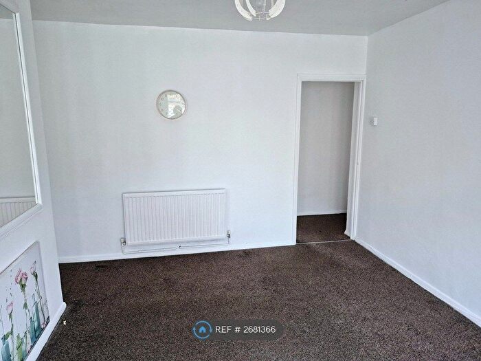 1 Bedroom Flat To Rent In South Ockendon, Essex, RM15