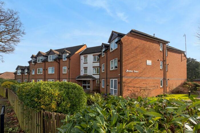 1 Bedroom Flat To Rent In Rosemary Lane, Roslan Court Rosemary Lane, RH6