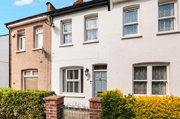3 Bedroom Terraced House For Sale In Bynes Road, South Croydon, CR2
