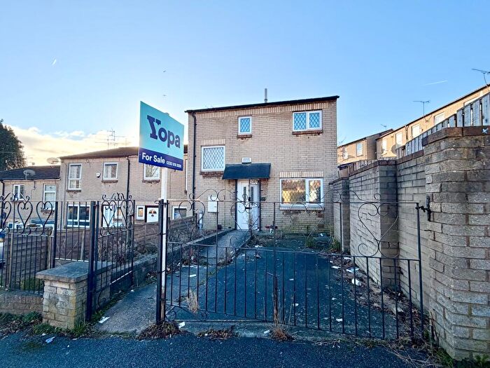 2 Bedroom End Of Terrace House For Sale In Carwood Road, Sheffield, S4