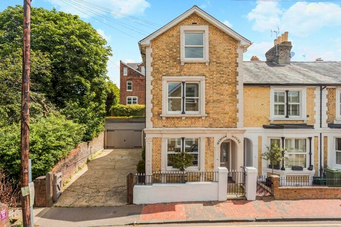 4 Bedroom End Of Terrace House To Rent In Mountfield Road, Tunbridge Wells, TN1