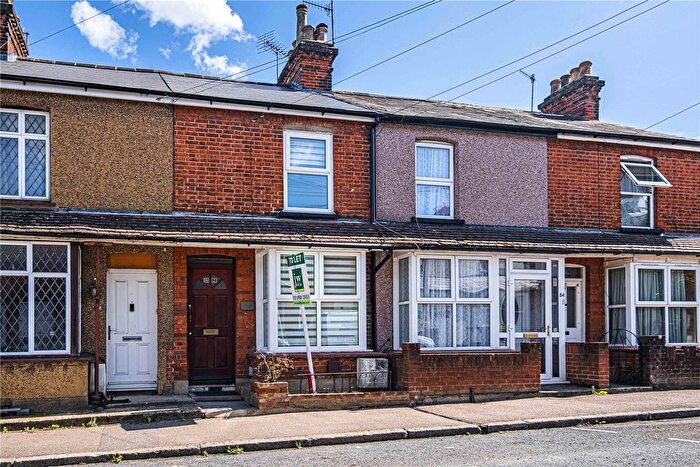3 Bedroom Terraced House To Rent In Grover Road, Oxhey, Herts, WD19