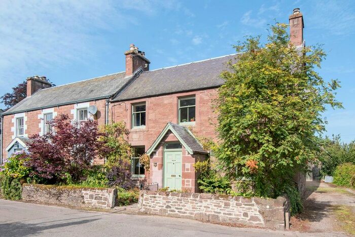 3 Bedroom Semi-Detached House For Sale In Wardside, Muthill, Crieff, PH5