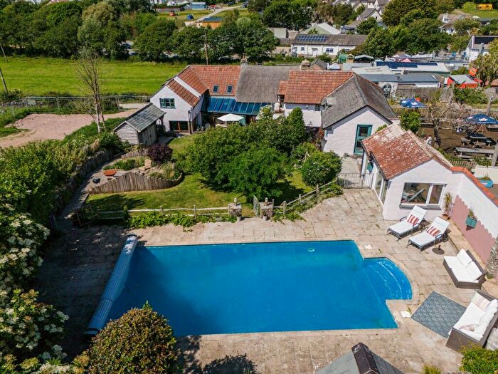 7 Bedroom Detached House For Sale In Croyde, EX33