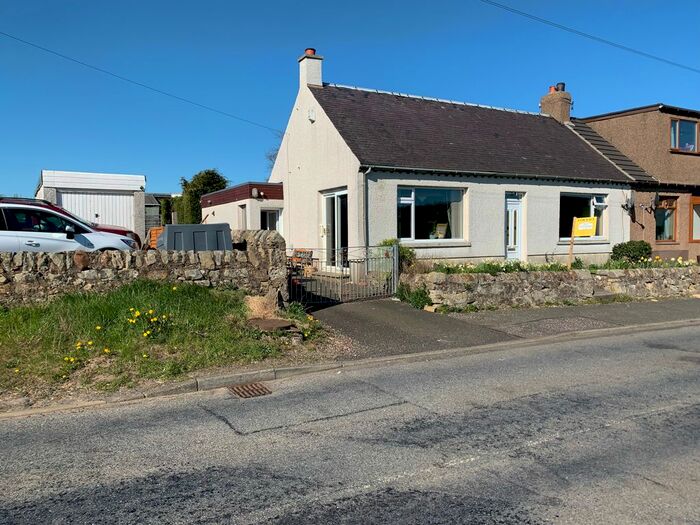 3 Bedroom Semi-Detached Bungalow For Sale In South Dundonald Cottage, Shawsmill, Lochgelly, KY5
