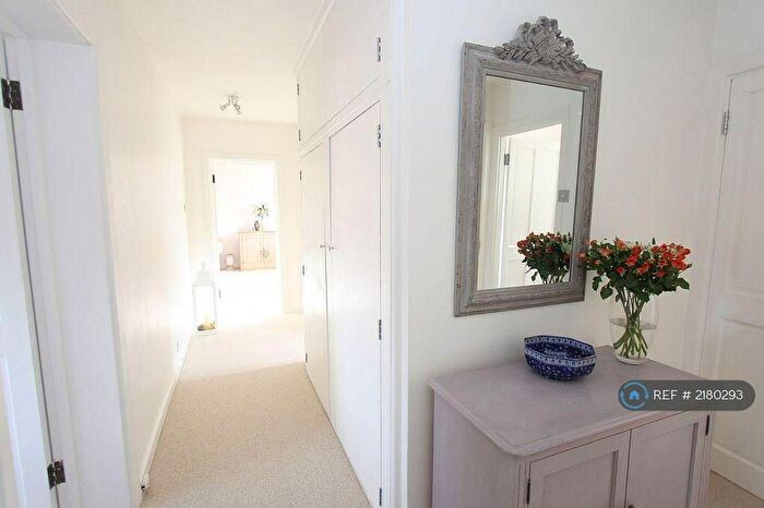 1 Bedroom Flat To Rent In Exeter Road, London, NW2