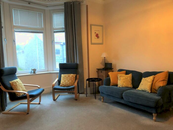 2 Bedroom Flat To Rent In Hilton Street, Hilton, Aberdeen, AB24