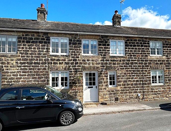 3 Bedroom Cottage To Rent In Bondgate, Harewood, Leeds, LS17