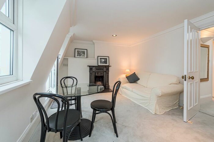 1 Bedroom Flat To Rent In Ashburn Place, London, SW7