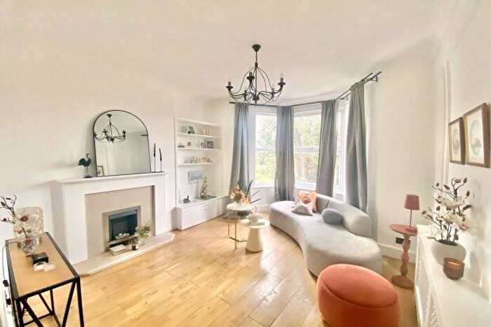 2 Bedroom Flat To Rent In Whipps Cross Road, London, E11