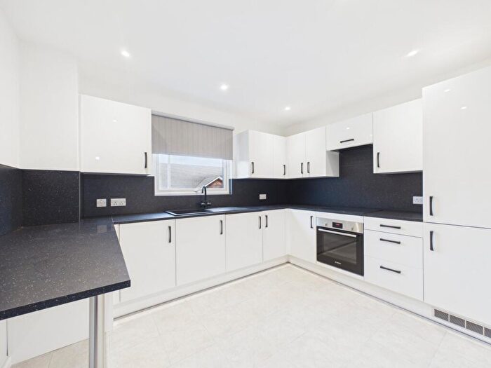 1 Bedroom Apartment To Rent In Straight Bit, Flackwell Heath, High Wycombe, Buckinghamshire, HP10