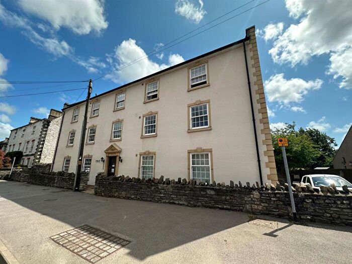 2 Bedroom Flat To Rent In Flat Matrow Court, High Street, Warmley, Bristol, BS15