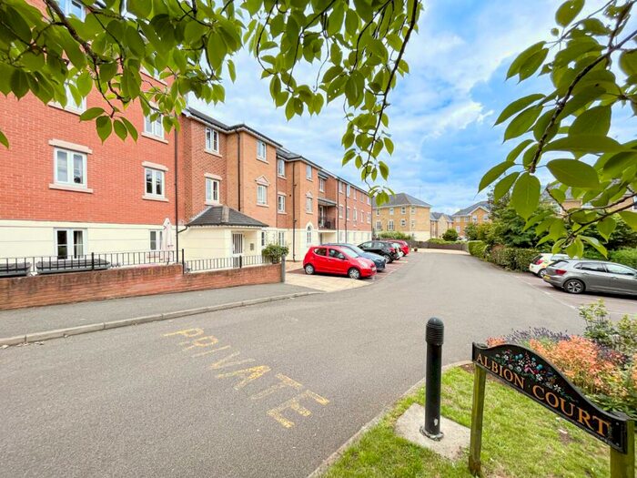 1 Bedroom Apartment To Rent In Albion Place, Northampton, NN1