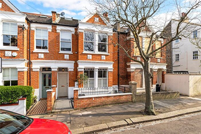 2 Bedroom Flat For Sale In Salvin Road, Putney, London, SW15