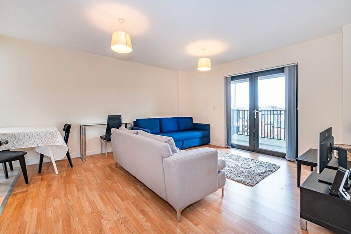 1 Bedroom Flat To Rent In Newman Close, London, NW10