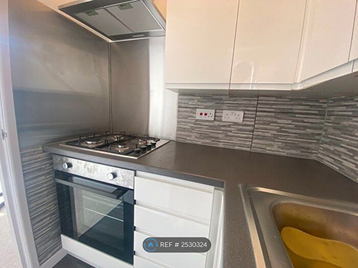 1 Bedroom Flat To Rent In Princes Street, Southport, PR8