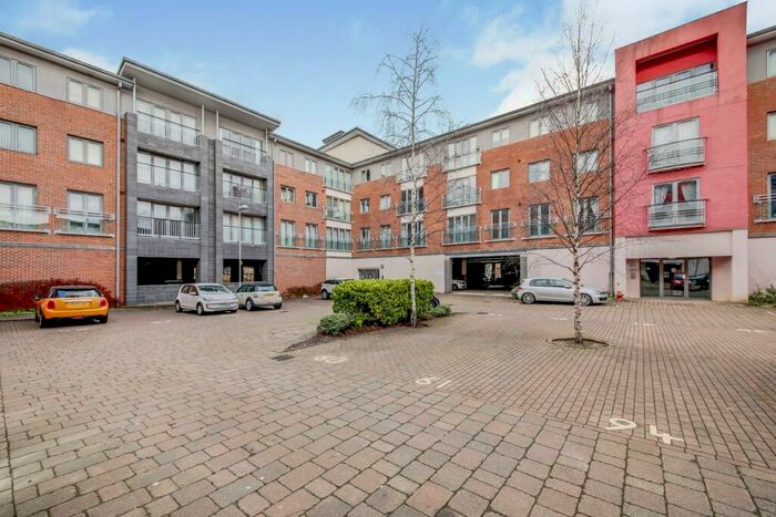 1 Bedroom Flat For Sale In Cameronian Square, Worsdell Drive, NE8