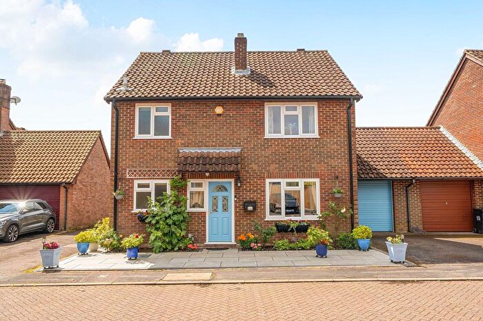 4 Bedroom Detached House For Sale In Long Barrow Close, South Wonston, SO21
