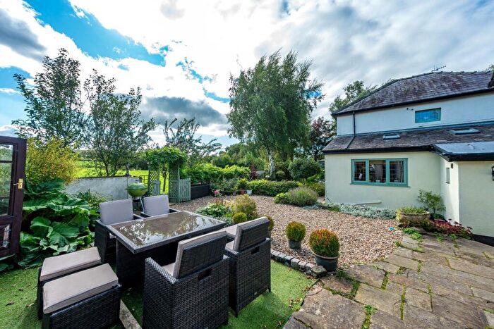 4 Bedroom Detached House For Sale In Foxhouses Cottage, Long Lane, Preston, PR3