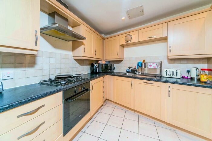 1 Bedroom Apartment To Rent In Aveley House Iliffe Close, Reading, RG1