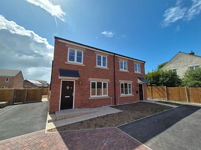 3 Bedroom Semi-Detached House For Sale In Belper Grove, Greywood Way, Harworth, DN11