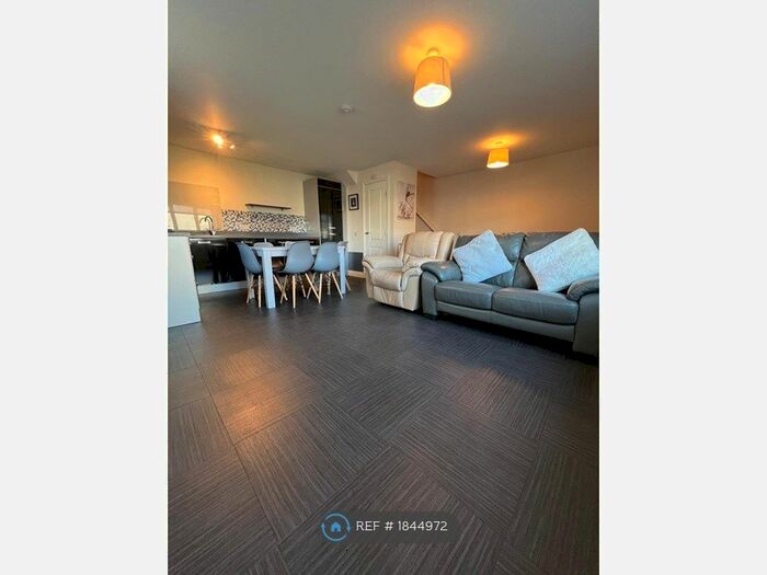 2 Bedroom Semi-Detached House To Rent In Jesmond Grange, Bridge Of Don, Aberdeen, AB22