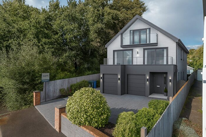 5 Bedroom Detached House For Sale In Lagoon Road, Lilliput, BH14