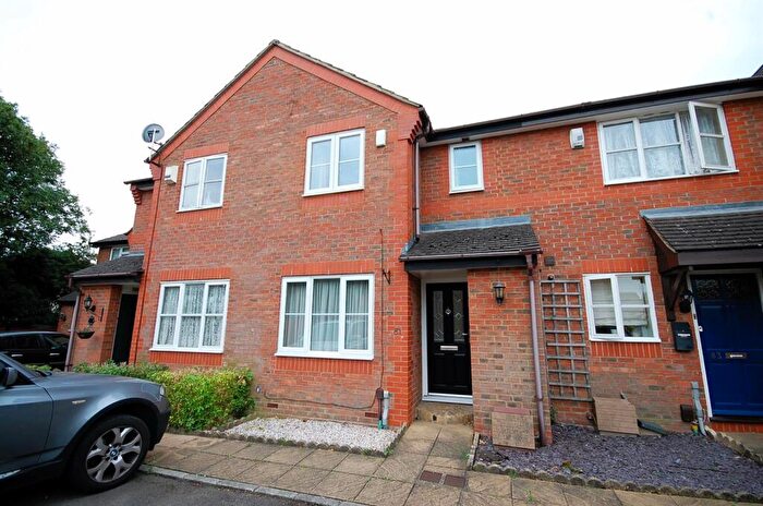 2 Bedroom Terraced House To Rent In Flemming Avenue. Eastcote, HA4