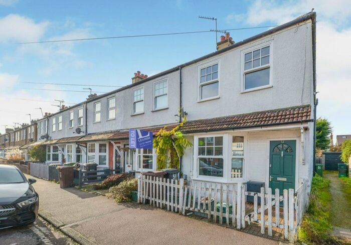 2 Bedroom End Of Terrace House To Rent In Wellington Road, St.Albans, AL1