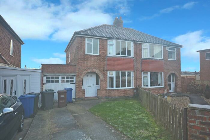 3 Bedroom Semi Detached House To Rent In Calcaria Road, Tadcaster, North Yorkshire, LS24