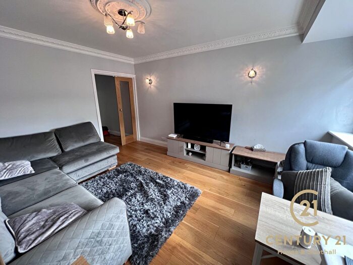 3 Bedroom Semi-Detached House To Rent In Woodrow Ave, UB4